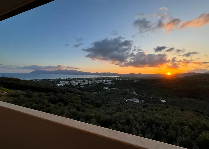 Emmanuel\'S Sea View Luxury Apartment