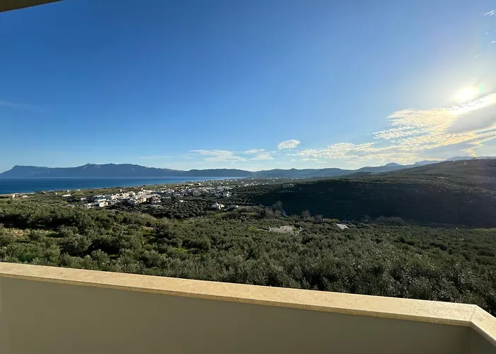 Emmanuel\'S Sea View Luxury Apartment