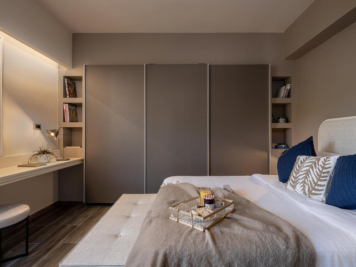 Emmanuel's Sea View Luxury Apartment